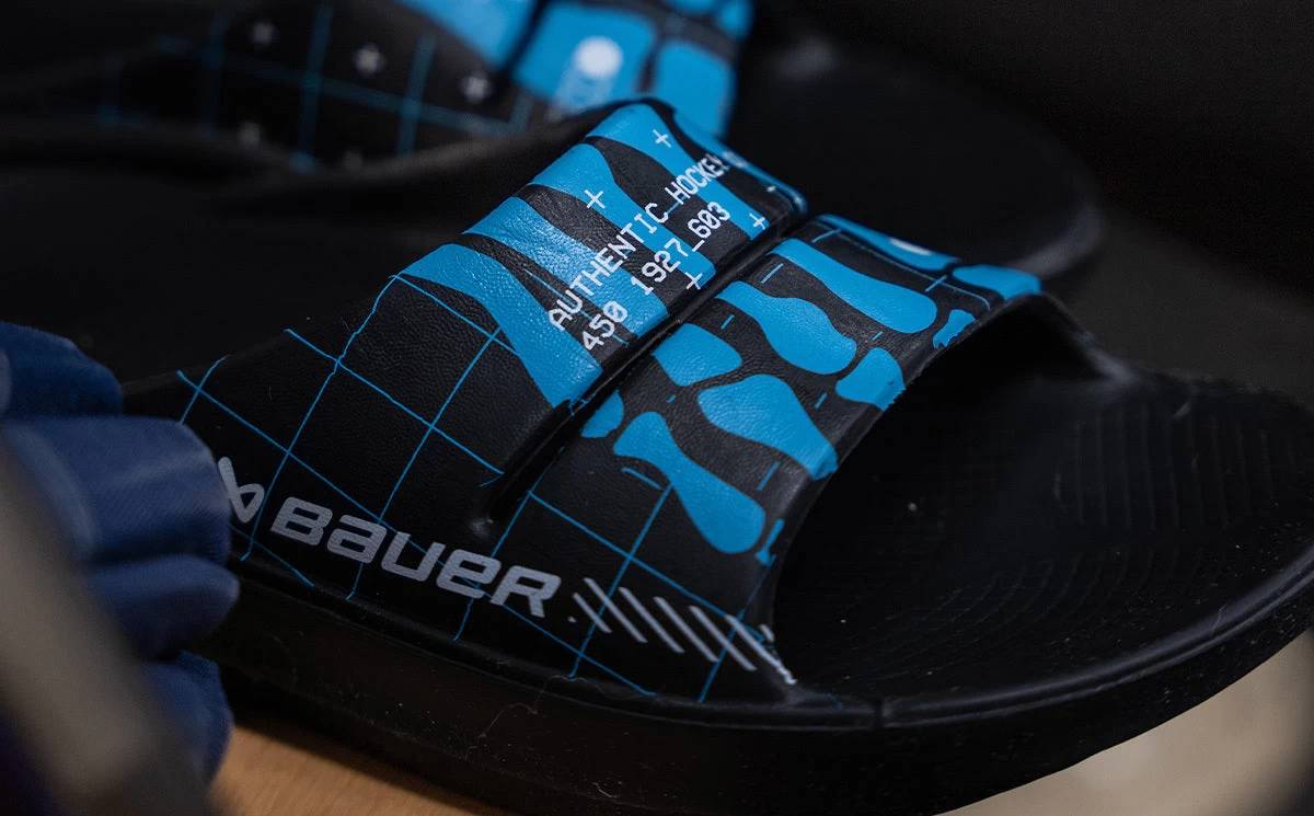 BAUER/OOFOS Women's OOahh Limited Slide Sandal – Bauer Skeleton - Image 3