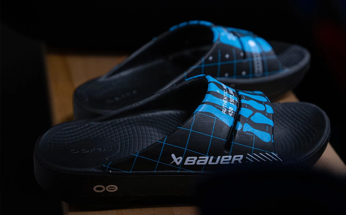 BAUER/OOFOS Women's OOahh Limited Slide Sandal – Bauer Skeleton - Image 5