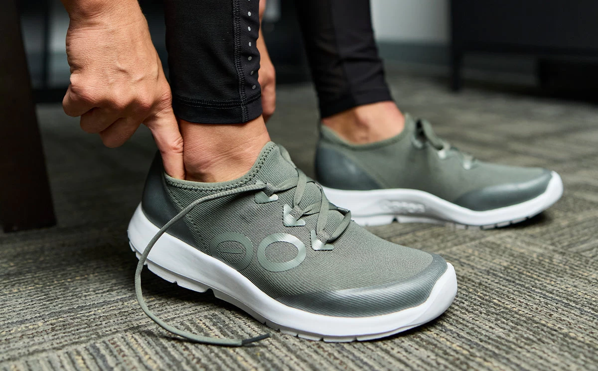 OOfos Women's OOmg Sport LS Low Shoe - Olive - Image 3